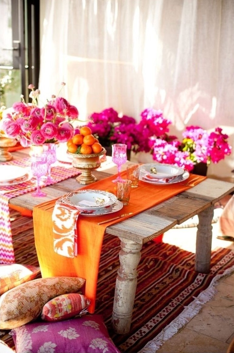 Color blocked table