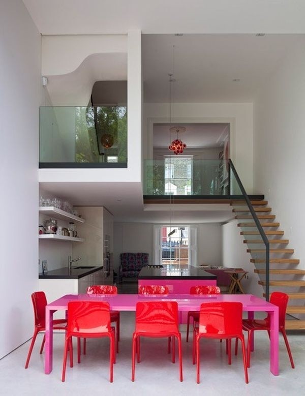Color blocked table and chairs