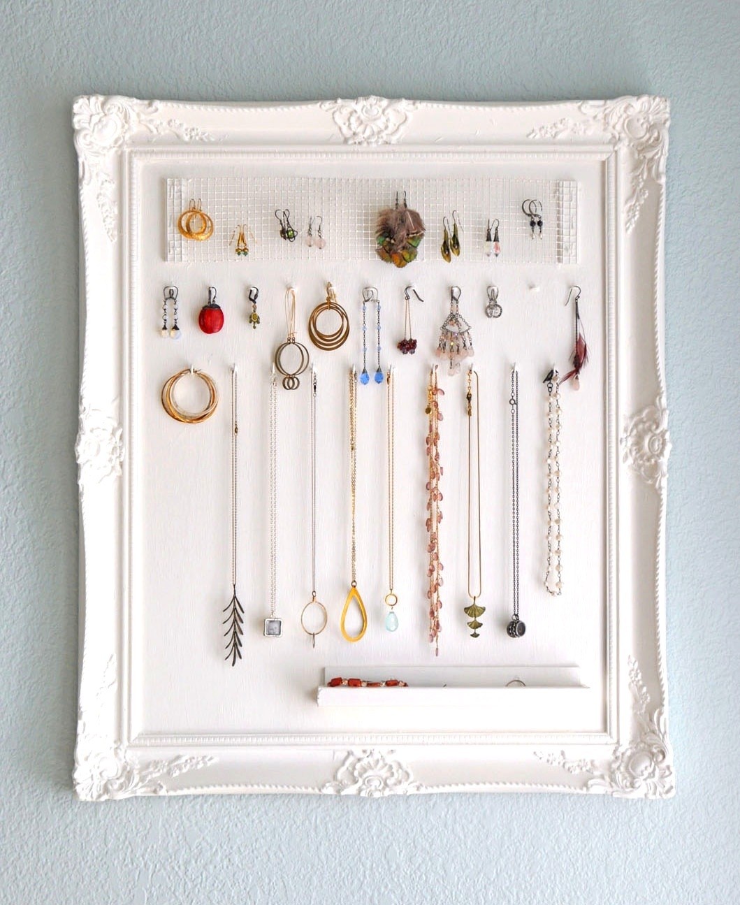 Jewelry frame