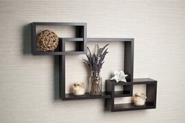 15 Wonderful Wooden Shelves for a Bathroom
